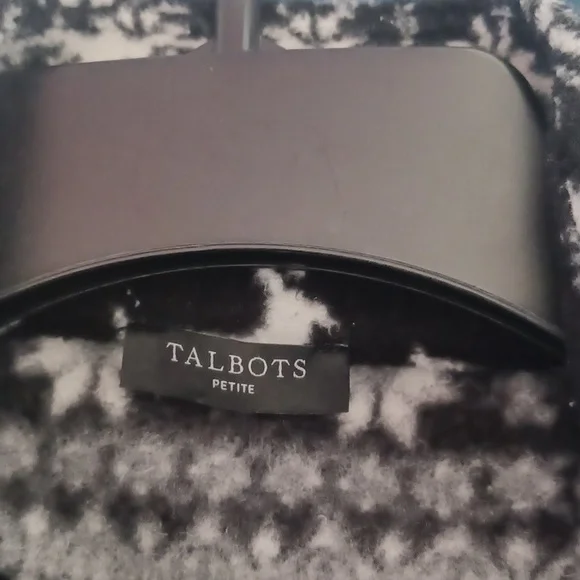 Talbots Women's Black and White Zip-Up Fleece Top - Picture 4 of 5